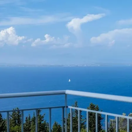 Apartment Delux 1 *