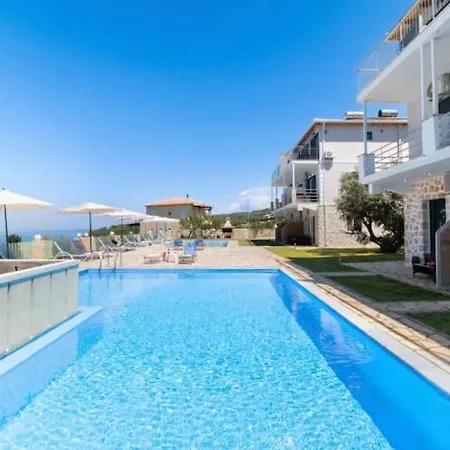 Delux 1 Apartment *
